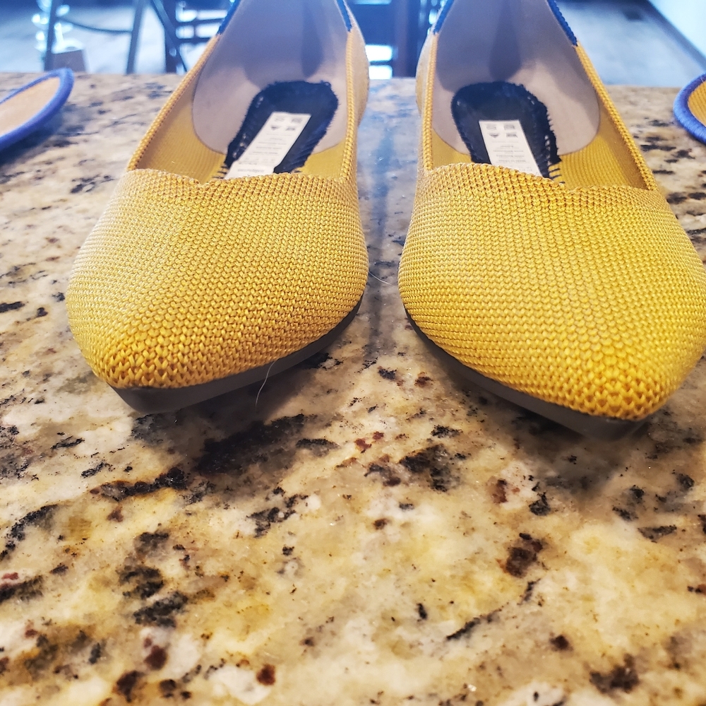 Rothy’s Yellow Points